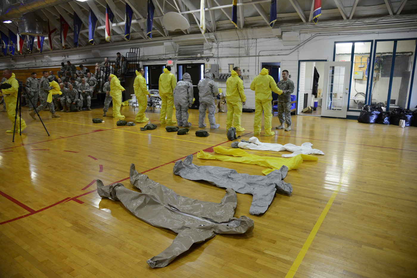 U.S. soldiers train to deploy to West Africa to fight Ebola